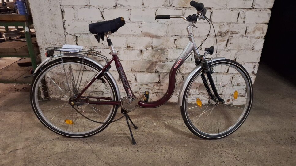 Sprick_Fahrrad_rot-schwarz